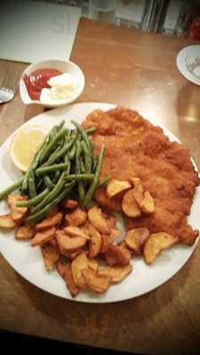 Weinrestaurant Dornbluete