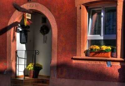 Lindemer - Tüllingen, Weinschänke