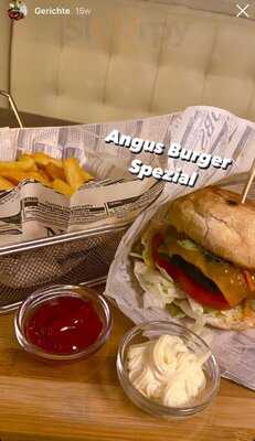 Proseven Bistro & Cafe