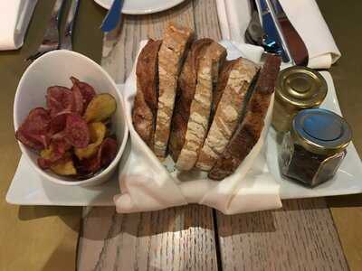 Adress Kitchen & Bar