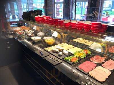 Emil Reimann – Bäckerei In Der Motorworld Stuttgart