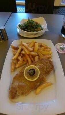 The Circle - Restaurant & Bar