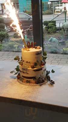 Kristall Cafe & Lounge