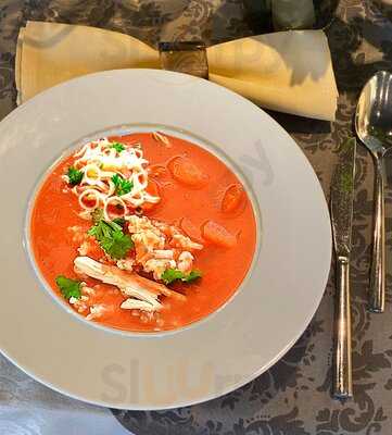 Maxima Bistro & Restaurant