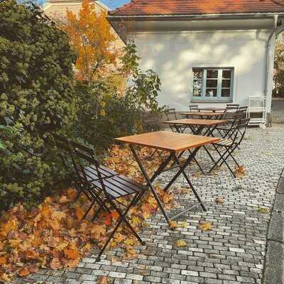 Minou - Dresdens Kleinstes Kaffeehaus