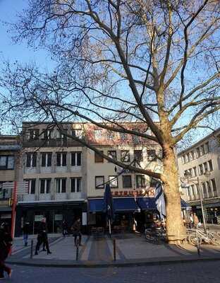 Gertrudenhof Am Neumarkt