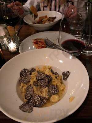 Papanova Ristorante & Pizzeria