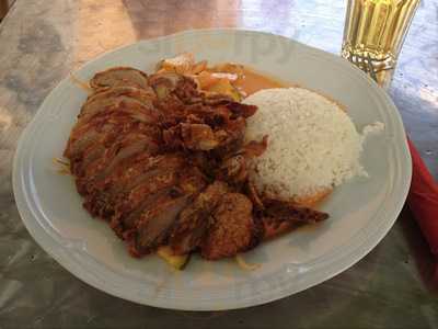 Xin ChÀo Im Goldenen Drachen