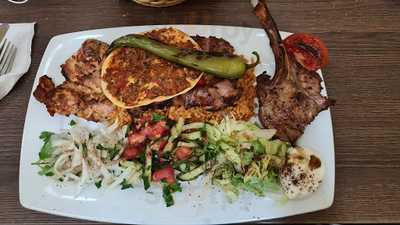 Öz Urfa Döner Salonu