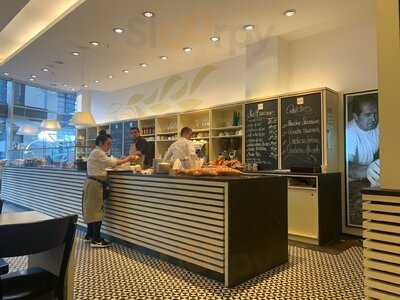 Epi Boulangerie Patisserie Petit Bistro & Pain Francais