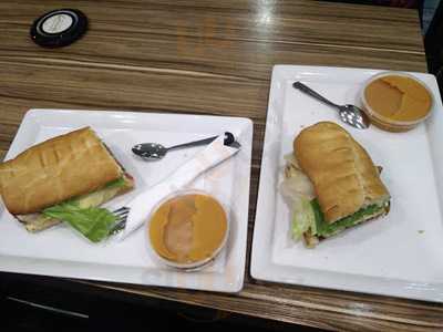 Crossini - Baguetterie Und Creperie