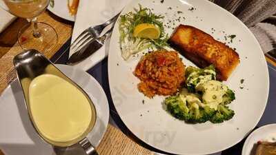 Vier Rheindörfer - Restaurant & Bar