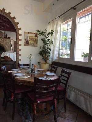 Trattoria La Contadina