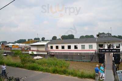 Achterdeck Im Marienburger Bootshaus