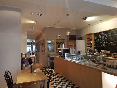 Dulce Chocolate And Ice Cream