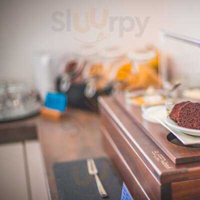 Via Bar & Restaurant