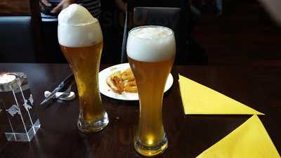 Huangs Asia Restaurant