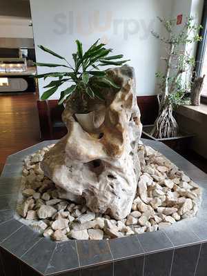 Huangs Asia Restaurant