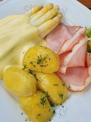 Laugele 17 Steak House