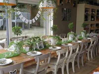 Vinoteca-trattoria Und Weinbar