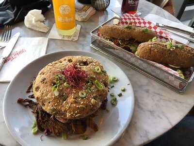 Sticky Fingers Cologne