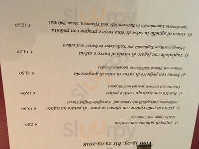 Momenti Di Vita Italiani