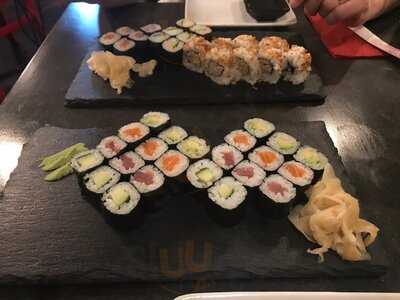 Kamikaze - Sushi & Poke