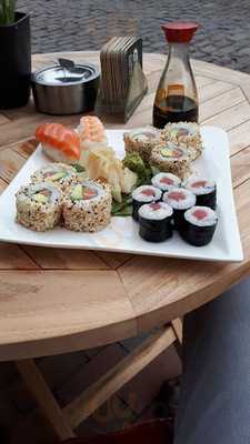 Thai- Und Sushi Restaurant