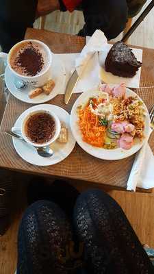 Rudolfs Kueche Und Café