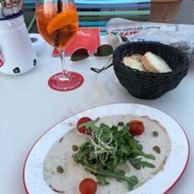 Julia's… Restaurant & Café Bar