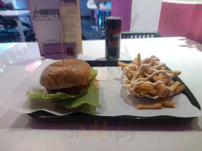 Stuggi Town Burger