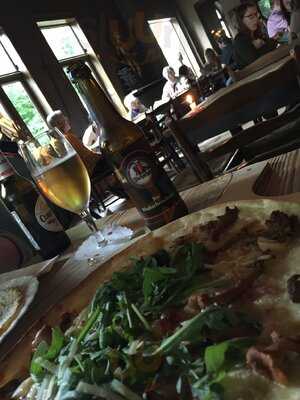 Gutzeit Café & Steakbar Im Burghof