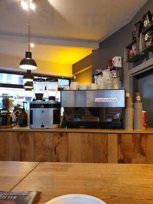 Woyton In Der Höhle