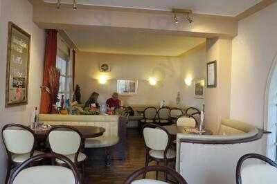 Café Und Konditorei Rall