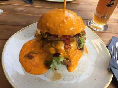 Bb’s Rhein Street Food