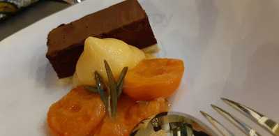 Zadu Bar & Restaurant Im Künstlerhaus