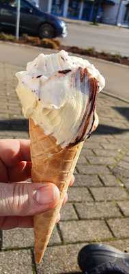 Italienisches Eiscafé Sottozero