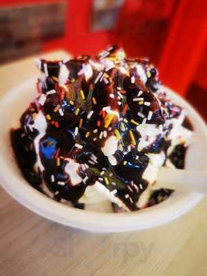 Italienisches Eiscafé Sottozero