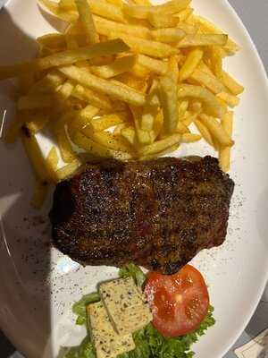 Café Bistro Bellini