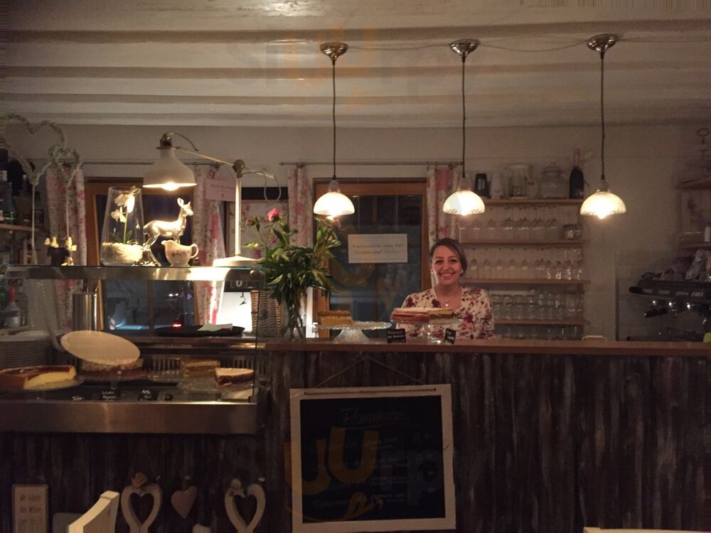 Nada's Cafébar
