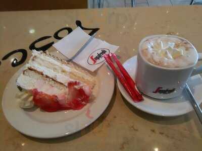 Toscani, Eiscafe