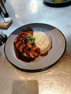 Pavito - Essen Mit Freunden