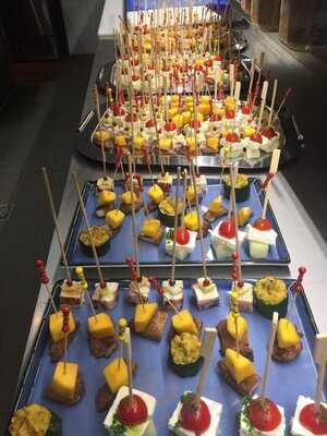 Pavito - Essen Mit Freunden