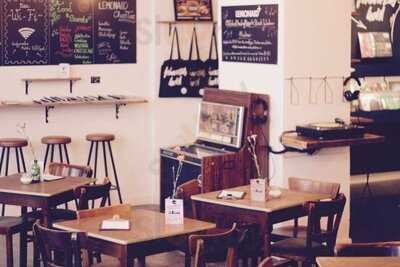 As/if Recordstorecafé