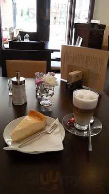 Christians Bistro Cafe