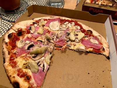 Fellini Steinofenpizza & Grill