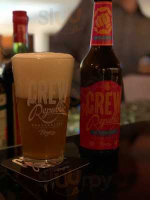 Plüsch Bar & Lounge