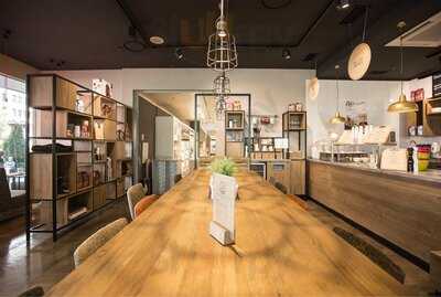 Königsberg - Deli & Café