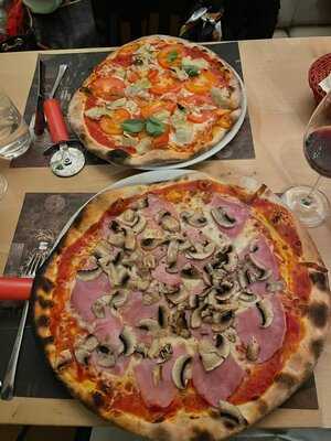 Pizzeria La Grappa