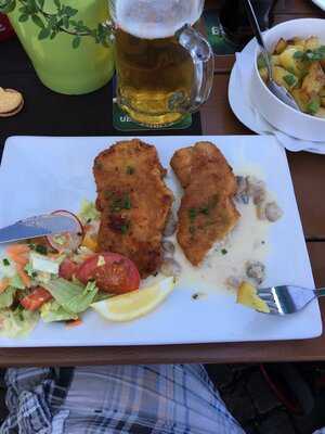 Port 19 - Meat & Moore